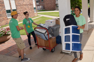 2015-b Move in, students